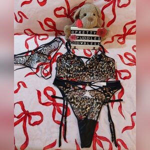 🎉HP🐆 4pc VS Leopard Embroidery Bra Top Garter Belt Thong Crotchless Brazilian